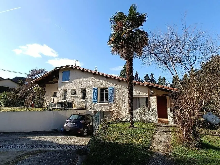 Le Petit Bond : Gite A La Campagne Pres D'Auch Apartment Lussan  Lussan (Gers)