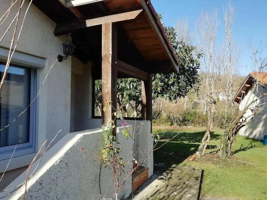 Le Petit Bond : Gite A La Campagne Pres D'Auch Apartment Lussan  0*, Lussan (Gers)